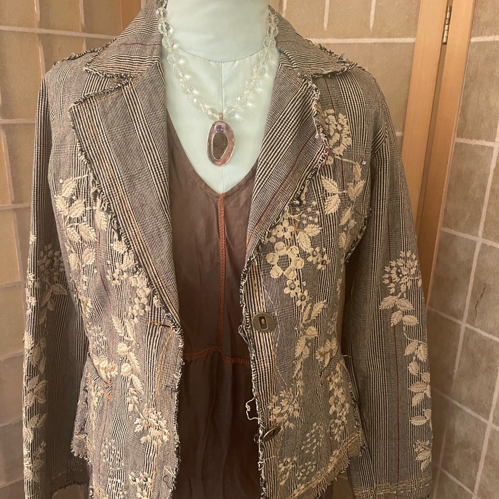 Floral Embroidered Women's Jacket